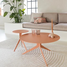 Tavolino rotondo in metallo color salmone ø 78 cm Daley - Spinder Design