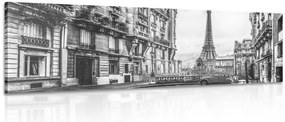 Stampa su tela – Vista sulla Torre Eiffel dalla strada di Parigi in bianco e nero