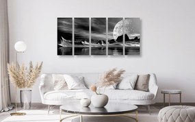 Quadri 5 pezzi – Pianeta futuristico in bianco e nero