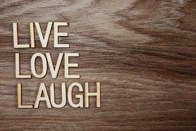 Carta da parati autoadesiva – Parole 'Live Love Laugh'
