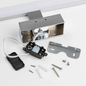 Brilagi - Specchio da bagno con luce LED VESTRA, 6W/230V, 30 cm, IP44, cromato