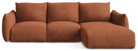 Divano angolare color terracotta allungabile (con penisola a destra/con chaise lounge) con rivestimento in ciniglia Leila – Makamii