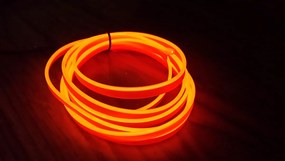 Stringa EL Striscia Neon Led Arancione 5 Metri Flessibile Tagliabile Luce Decorativa Atmosfera Per Interno Auto Camion Camper Sfilata Moda
