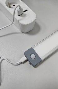 Luce LED ricaricabile per mobili con sensore LED/2,5W/5V USB 800mAh 4200K 32,5 c