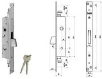 serratura tripl. infilare montanti e persiane con quadro maniglia 746k - mm.35 (7461435) fer351515