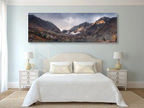 Quadro su tela – Montagne maestose con lago