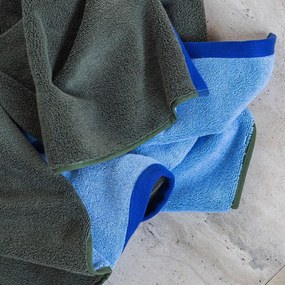 Asciugamano tipo terry verde scuro/blu in cotone organico 70x133 cm Soft – Mette Ditmer Denmark
