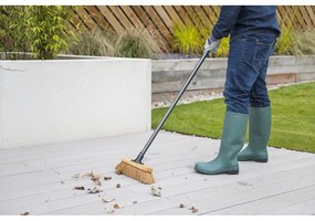 Elementi essenziali della scopa marrone - Addis