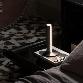 Ideal Lux - lampada da tavolo dimmerabile a LED DORICA LED/8W/230V CRI 90 nera