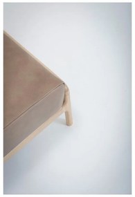 Poggiapiedi in pelle di bufalo marrone chiaro con struttura in rovere massiccio Fawn - Gazzda