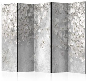Paravento separè Nuvole fiorite II (5 pezzi) - fiori delicati su sfondo di cemento