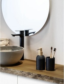 Dispenser per sapone nero opaco in poliresina 250 ml Altavalle – Wenko