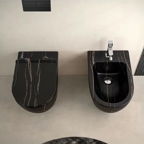 Water filoparete Rimless ceramica marmorizzata nera con sedile Tokyo