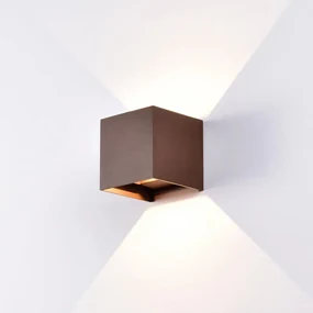 Applique LED design da esterno Davos marrone IP54, luce bianco caldo 1100 lumen, MANTRA