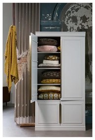 Armadio grigio chiaro in pino massiccio 110x215x44 cm Organize – WOOOD