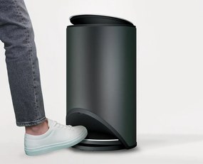 Cestino per la spazzatura nero opaco in metallo con pedale 10 l Arc – Joseph Joseph