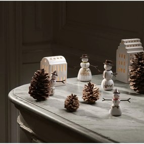 Statuetta natalizia in porcellana (altezza totale 9 cm) Hammershøi Snowwife – Kähler Design