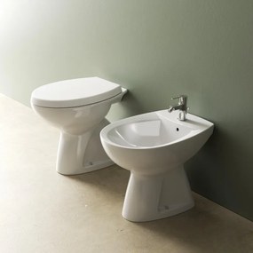 Coppia sanitari distanziato scarico a pavimento IDEAL STANDARD Alpha WC: P 51 x L 35 x H 40 cm, bidet: P 50 x L 34.5 x H 39 cm