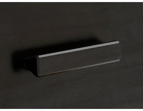 Cassettiera in legno di pino nero con ante in rattan , larghezza 90 cm Jolene - Støraa