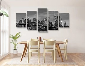 Quadri 5 pezzi – Affascinante ponte di Brooklyn in bianco e nero