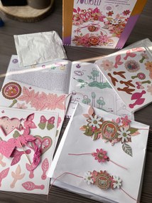 Fai da te - Set di gioielli con medaglioni e glitter