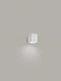 Quarondo applique alluminio quadrato colore bianco monoiemissione p...