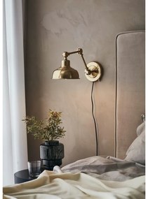 Lampada da parete in colore oro Grimstad - Markslöjd