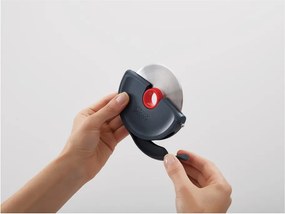 Tagliapizza in acciaio inox e silicone Disc - Joseph Joseph