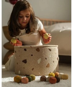 Pouf per bambini marrone chiaro con rivestimento in bouclé e ciniglia Terrazzo – Wigiwama
