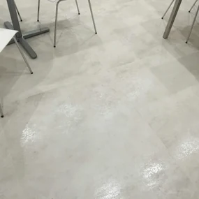Piastrella da pavimento e rivestimento interno 100 x 100 cm Sp. 3.5 mm rettificato Oxido Marfil in gres porcellanato lucido beige traffico intenso (pei 4/5) R9