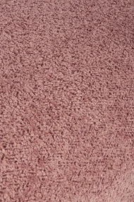 Panca DAYLA in tessuto effetto bouclé rosa scuro e gambe in legno rubberwood