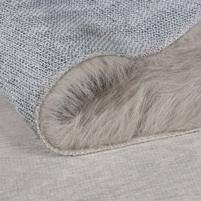 Tappeto in pelliccia sintetica marrone 80x150 cm Alpine Faux Fur - Flair Rugs