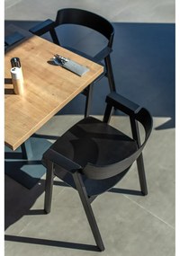 Sedia da pranzo nera in rovere massiccio con braccioli Flip – Gazzda