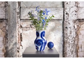 Vaso in gres blu dipinto a mano Tulle - Kähler Design