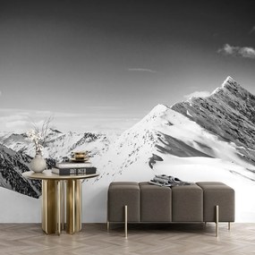 Carta da parati – Montagne innevate in bianco e nero