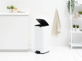Cestino per la spazzatura bianco in acciaio con pedale 30 l Bo – Brabantia