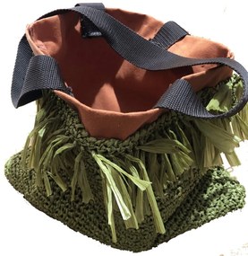 Borsa in Rafia Verde Militare Fatto a Mano con Frange e Manici in Nylon – 40x33cm