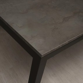 Tavolo TROPEA in legno, finitura acciaio ossidato e metallo verniciato antracite, allungabile 90&#215;90 cm &#8211; 180&#215;90 cm