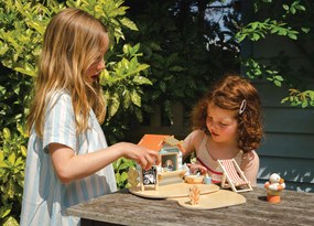 Tender Leaf - Bistrò in legno sulla spiaggia