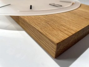 Orologio da parete in legno di quercia GEOMETRIC - vetro al latte