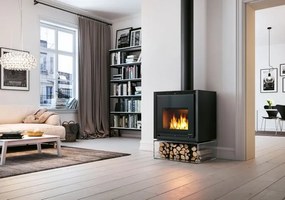 Palazzetti Iki square Stufa A Legna 8kw ad aria con focolare in Thermofix in acciaio nero