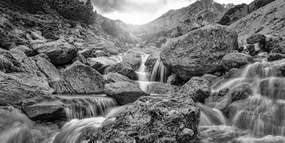 Stampa su tela – Cascate alpine in bianco e nero