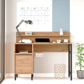 Scrivania Moderna 120 Cm Con Piedini In Ferro e Vano Contenitore Legno Ocean