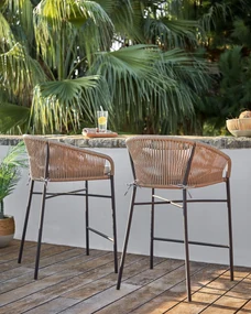 Kave Home - Pianta artificiale Palmera con vaso nero 70 cm