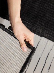 Tappeto da interno/esterno nero/color crema 200x300 cm Haringey Acacia – Ted Baker