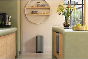 Cestino per la spazzatura grigio in acciaio con pedale 30 l Bo – Brabantia