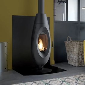 Stufa A Legna In Ghisa Ovi 5,8 kW 4 Stelle Caminetti Montegrappa Design Particolare