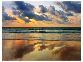 Fotomurale Un tramonto di colori sul mare