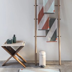 Asciugamano in spugna color kaki in cotone organico 70x133 cm Diagonal - Mette Ditmer Denmark