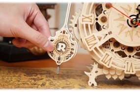 RoboTime - Orologio meccanico 3D in legno con gufo 1xAA